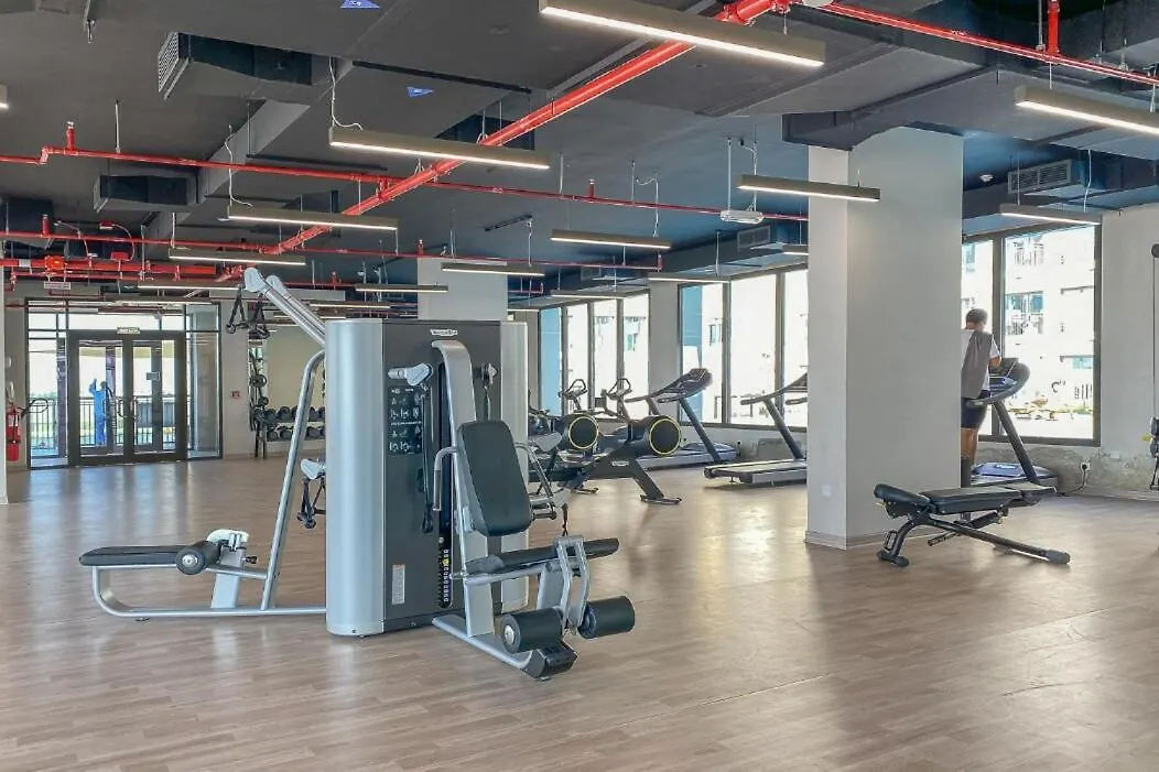 Modern 1-Bed Apartment With City Views Near Town Square Dubai
